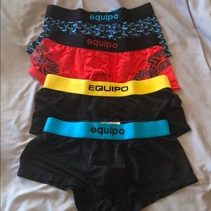 Pack of Equipo trunks